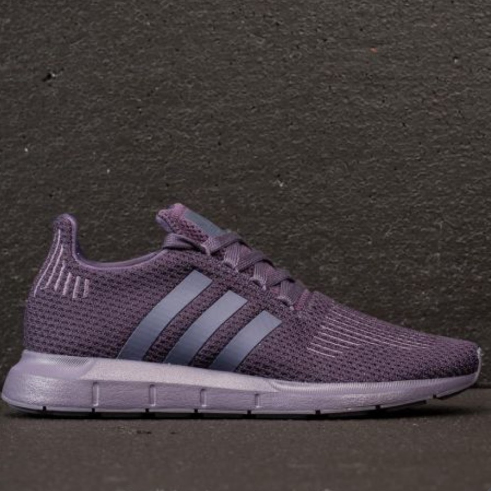 Adidas Swift Women’s Sneakers